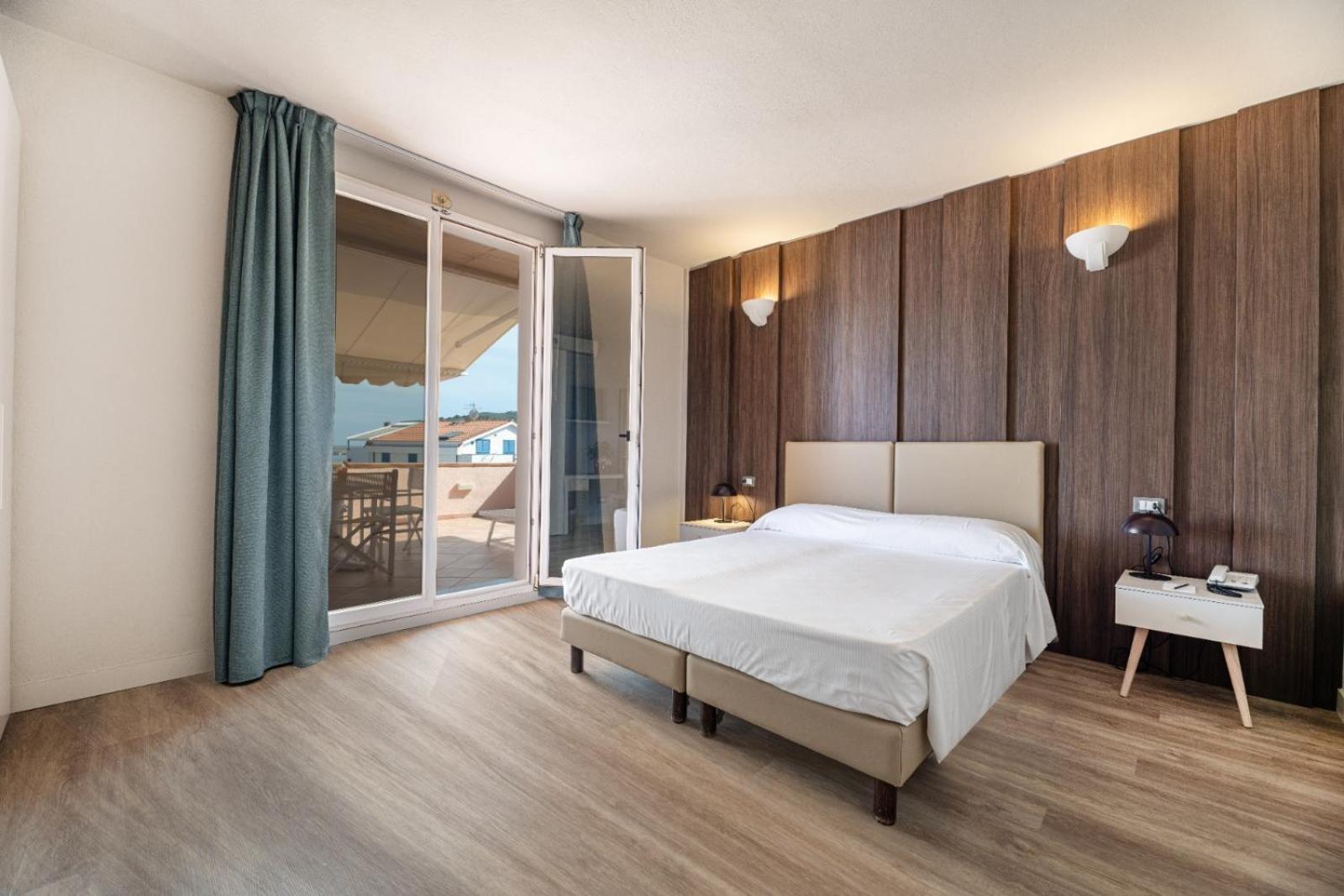 Hotel Riva Del Sole Marina di Campo Kültér fotó